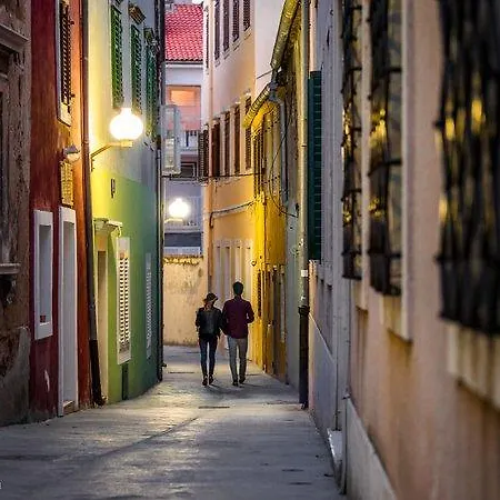 Cozy Old Town * زادار