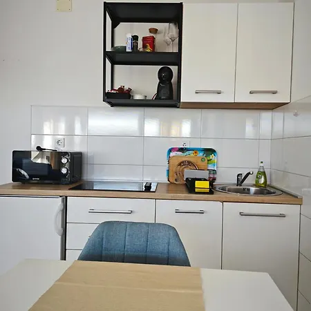 Cozy Old Town 扎达尔